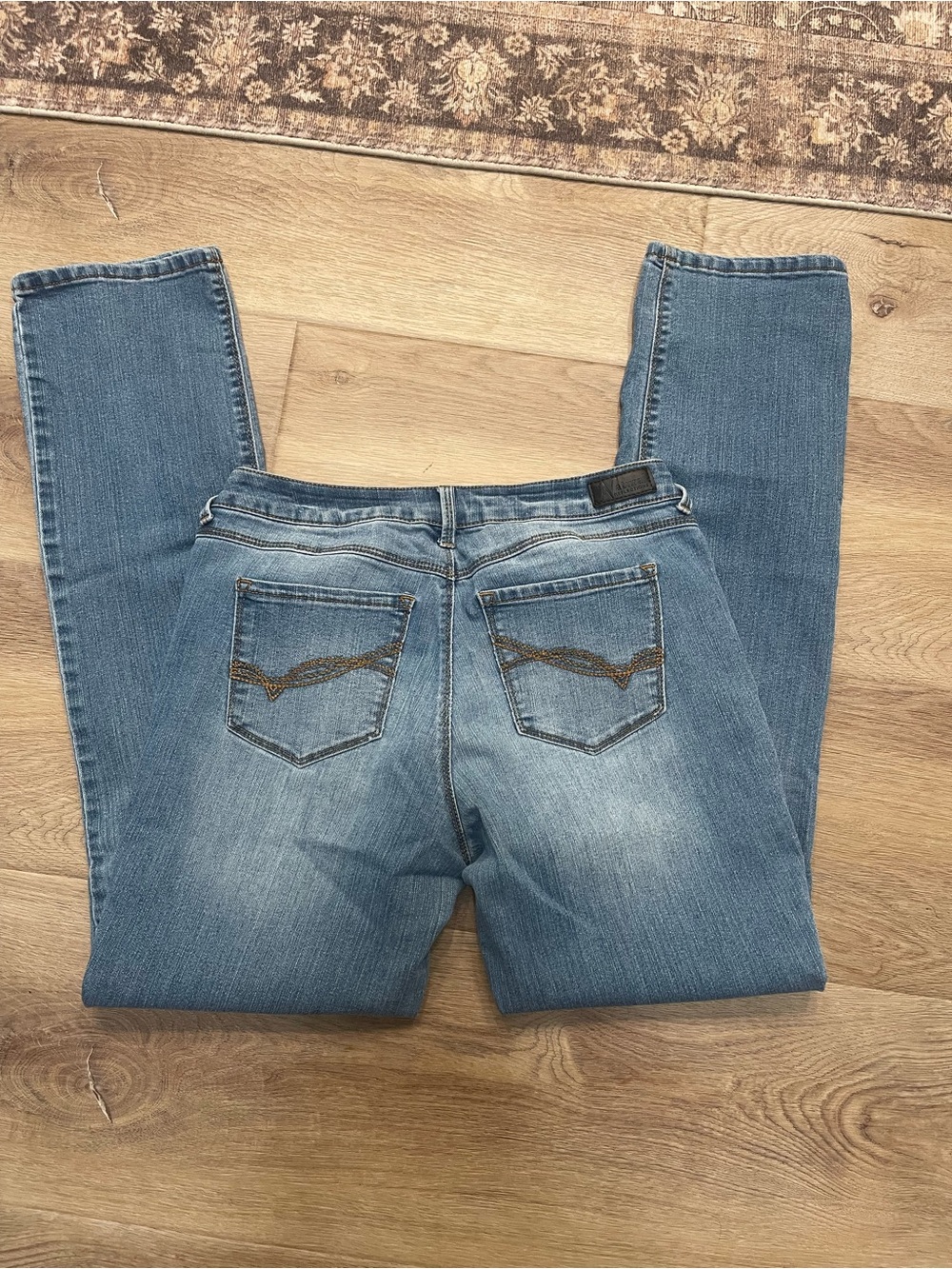 Reflection Relaxed Fit Women's Jeans in Light Blue - Comfortable Everyday Style